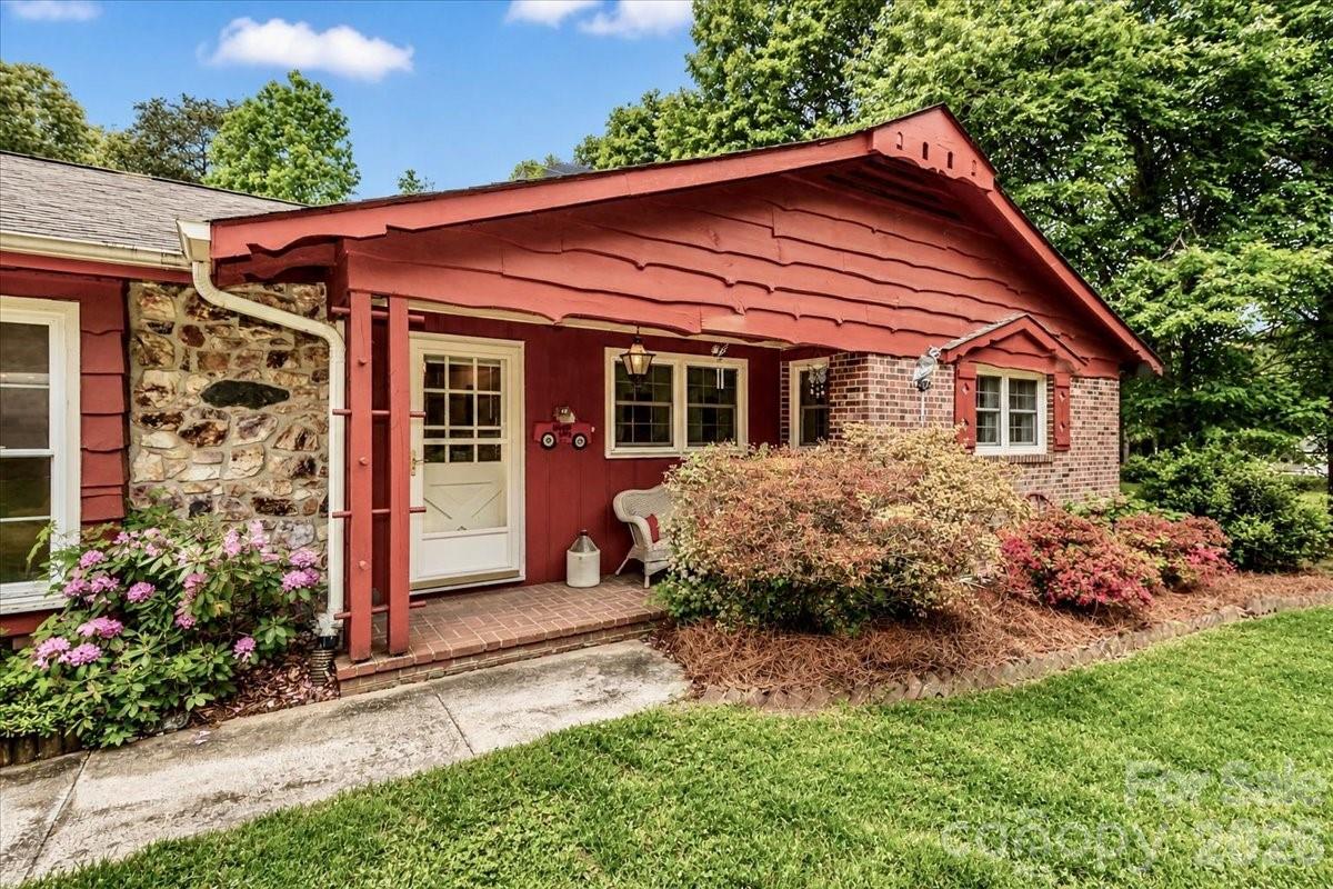 111 Wildflower Lane Statesville NC 28625