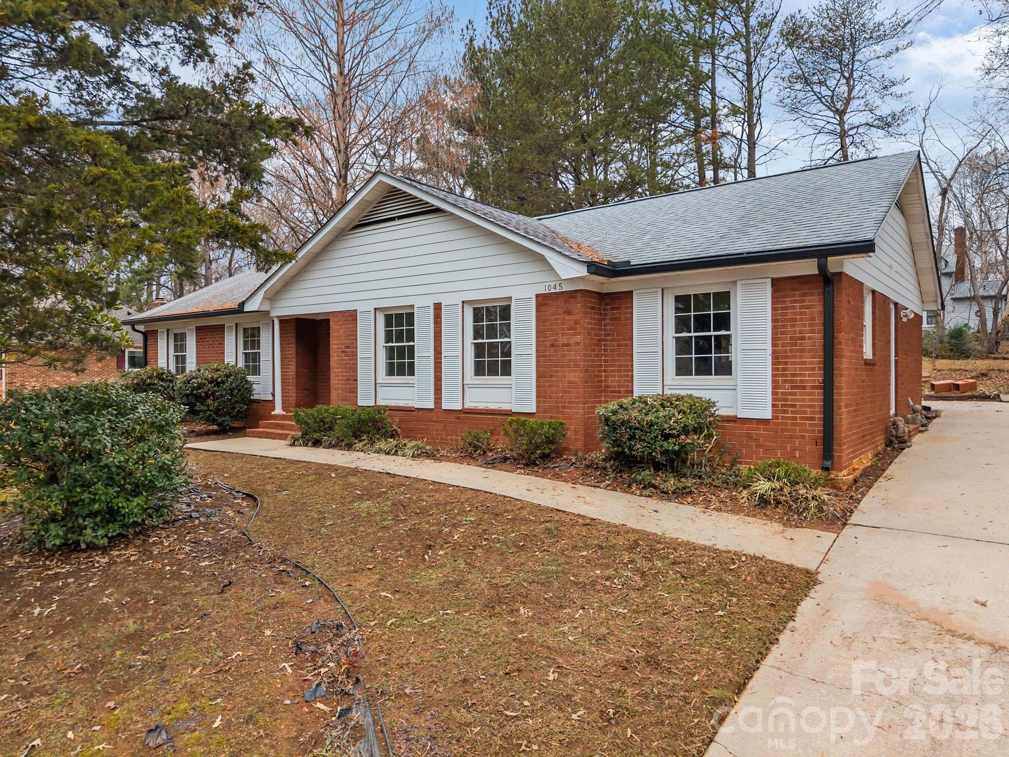 1045 S Magnolia Street Mooresville NC 28115