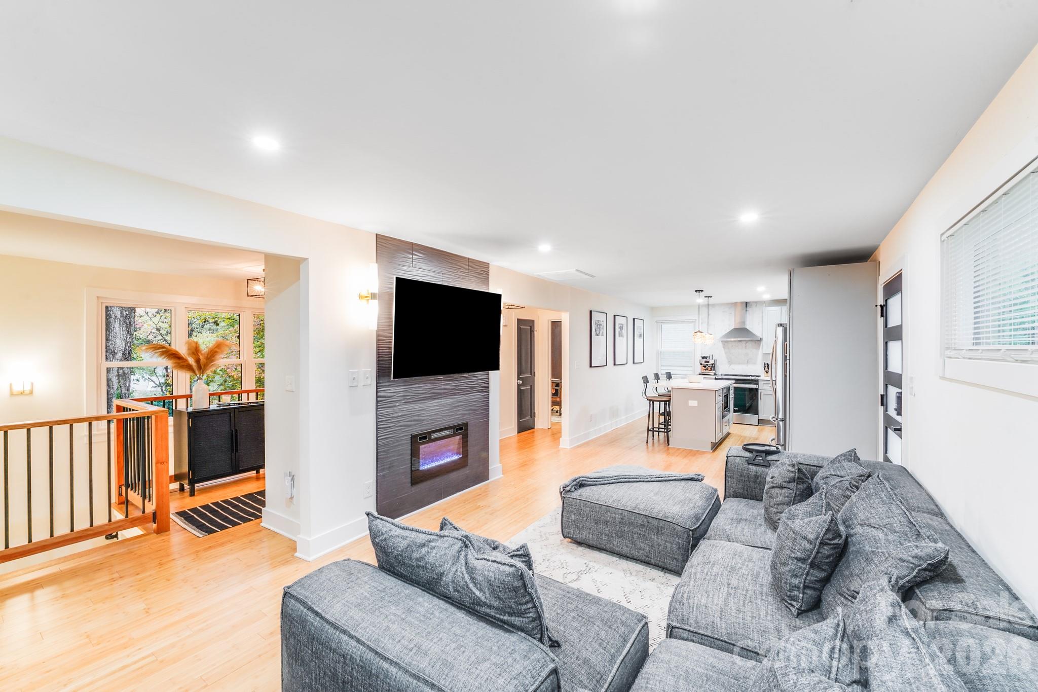 4910 Valley Stream Road Charlotte NC 28209
