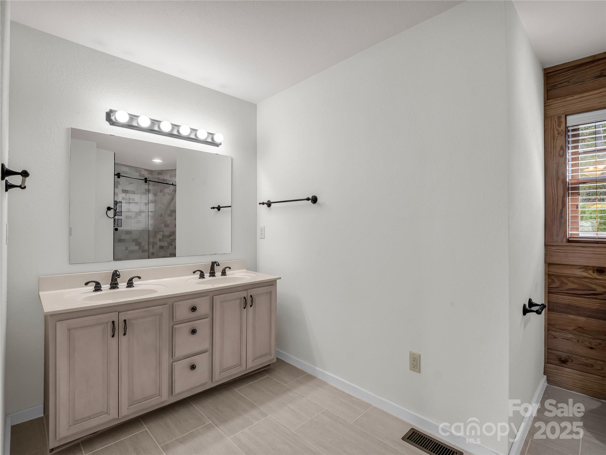 134 Raleigh Drive Lake Lure NC 28746