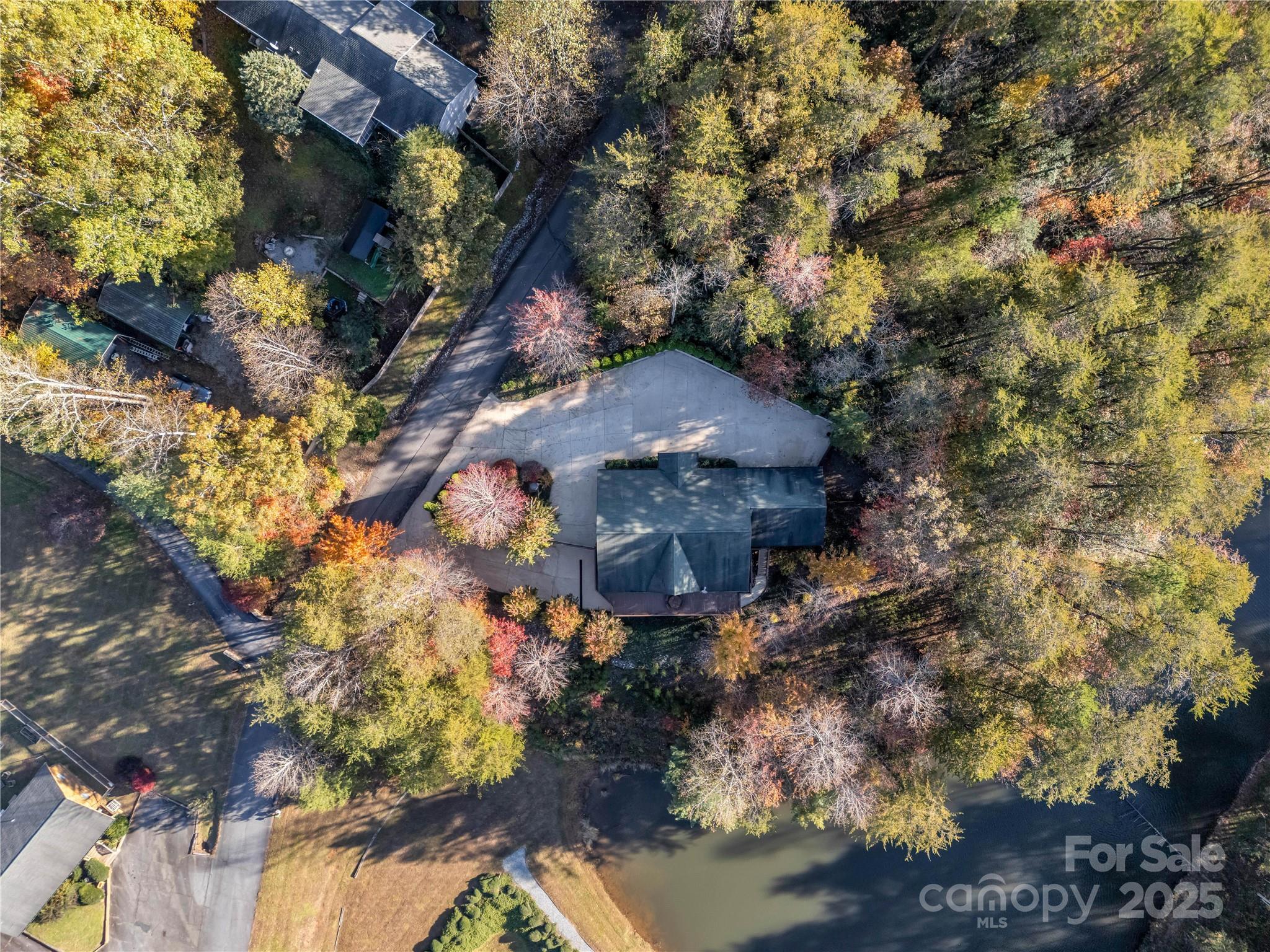 134 Raleigh Drive Lake Lure NC 28746