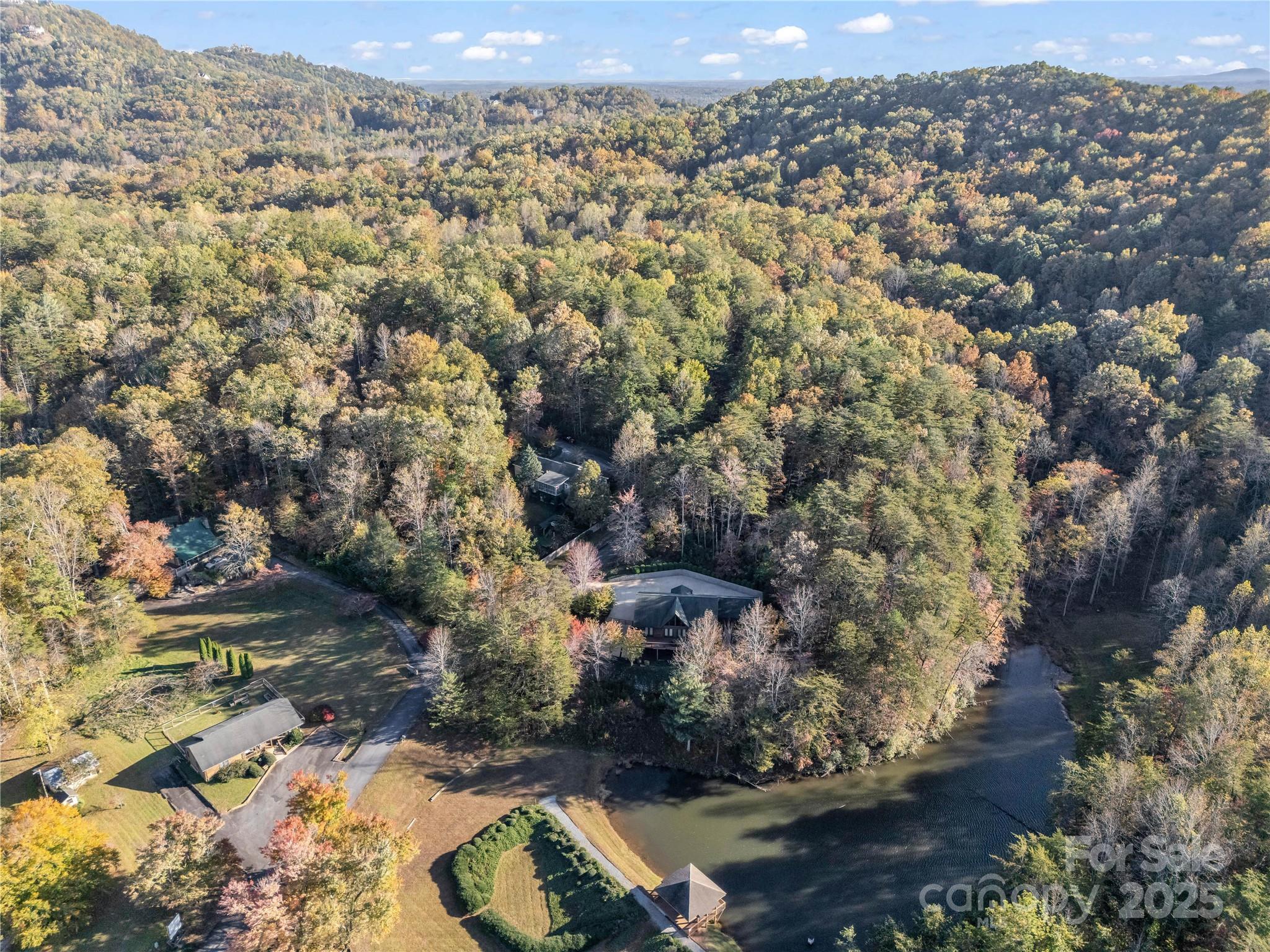 134 Raleigh Drive Lake Lure NC 28746