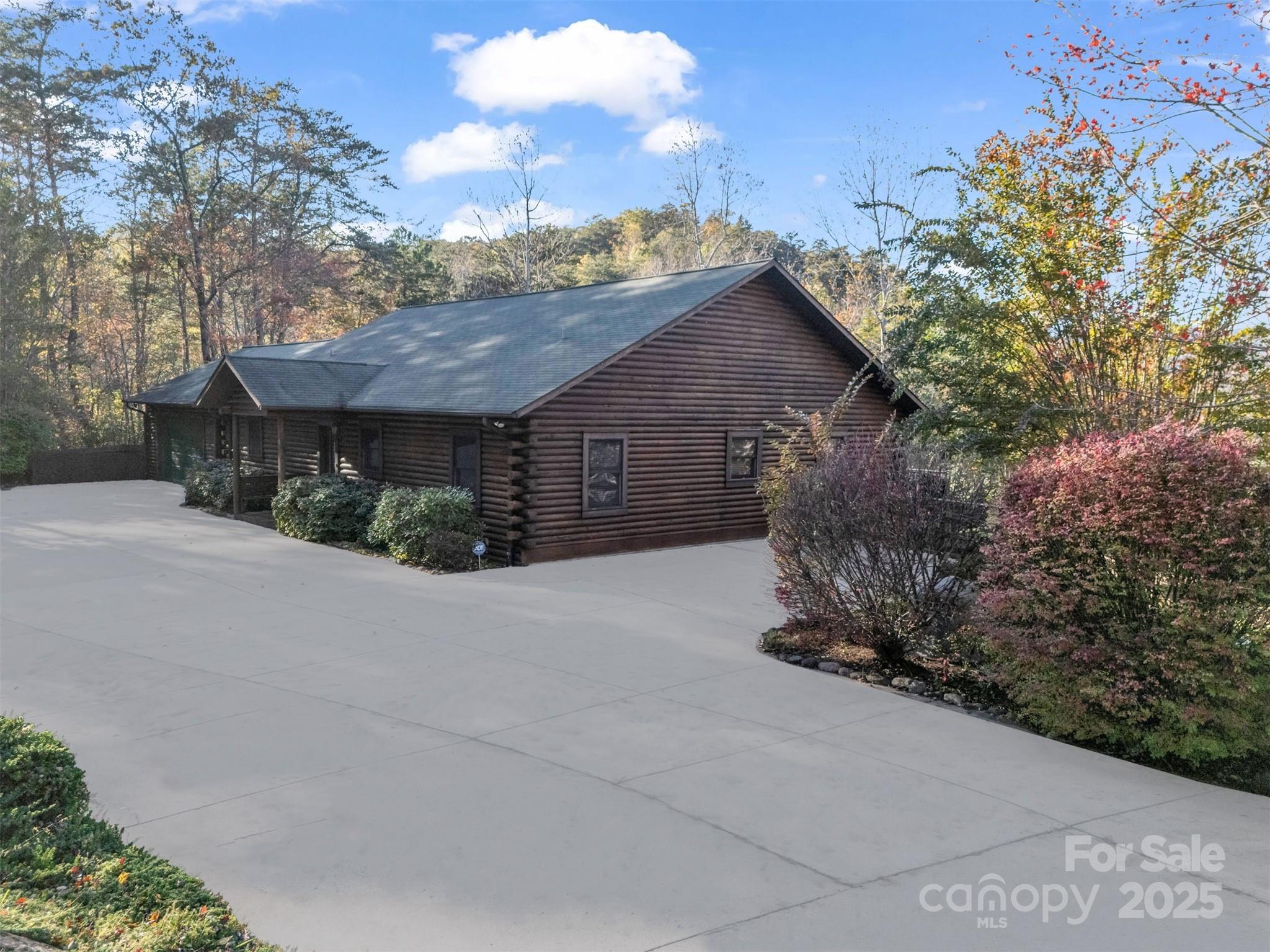 134 Raleigh Drive Lake Lure NC 28746
