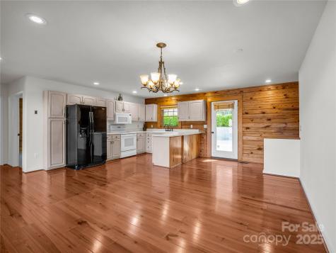134 Raleigh Drive Lake Lure NC 28746