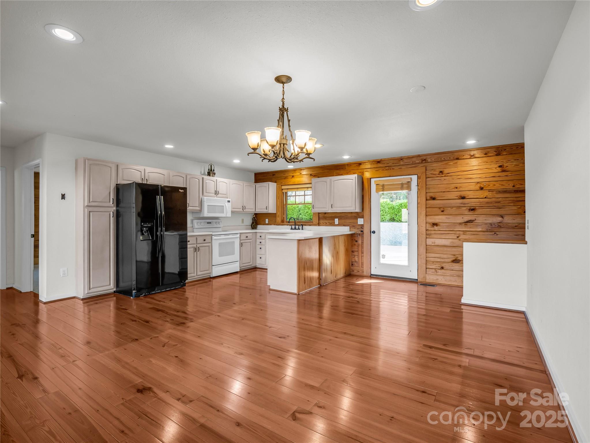 134 Raleigh Drive Lake Lure NC 28746