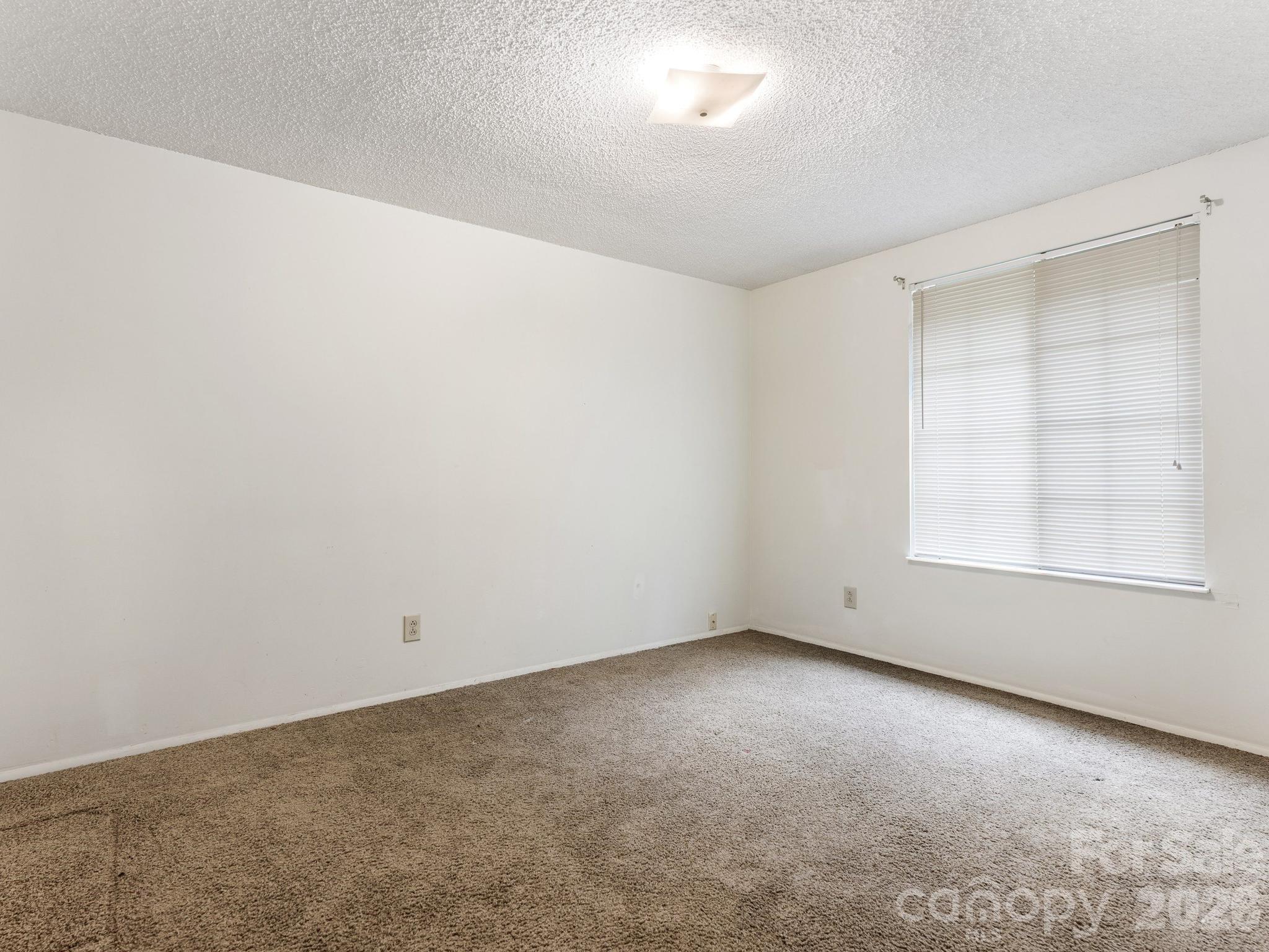 6534 Rollingridge Drive Charlotte NC 28211