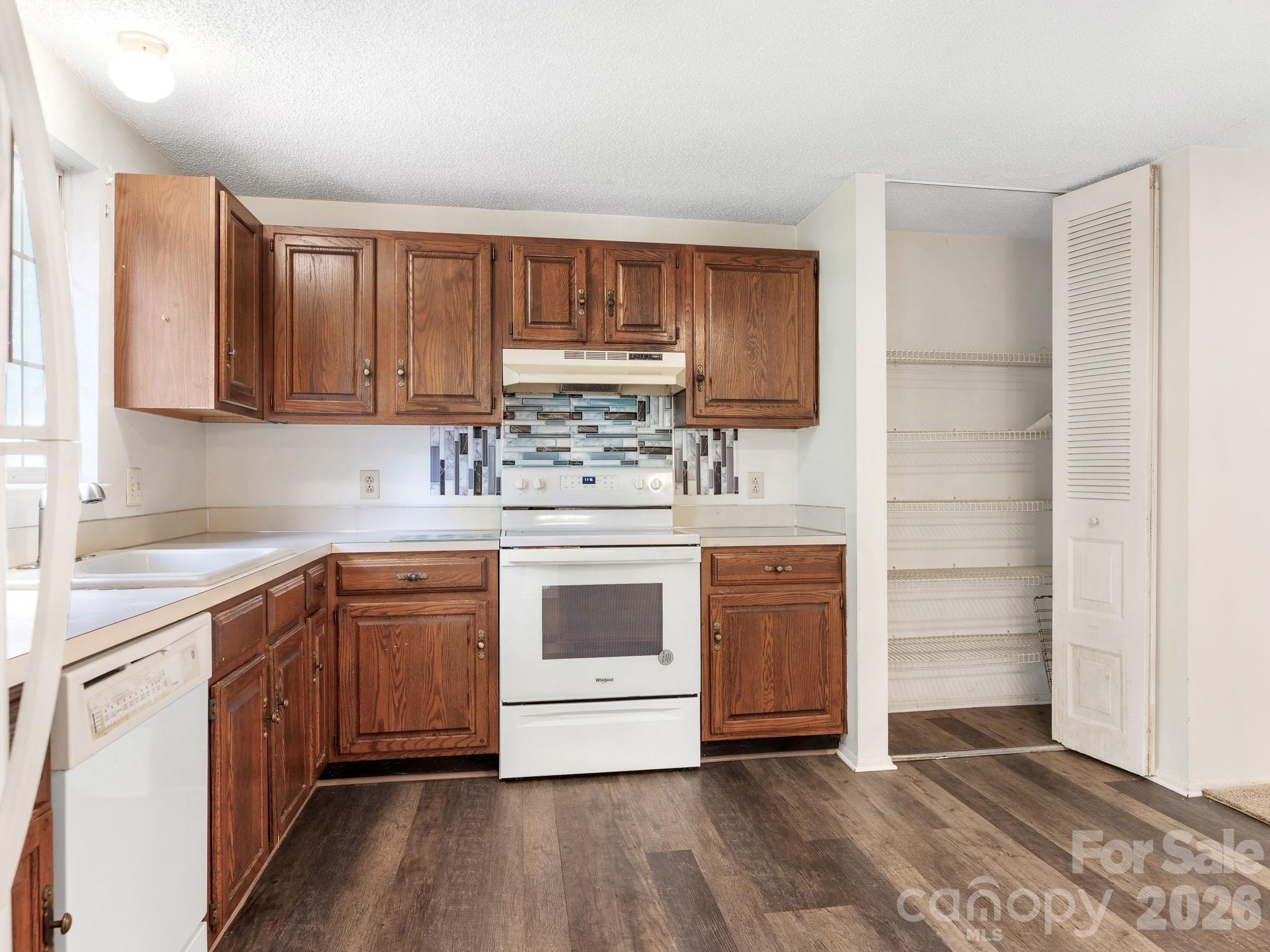 6534 Rollingridge Drive Charlotte NC 28211
