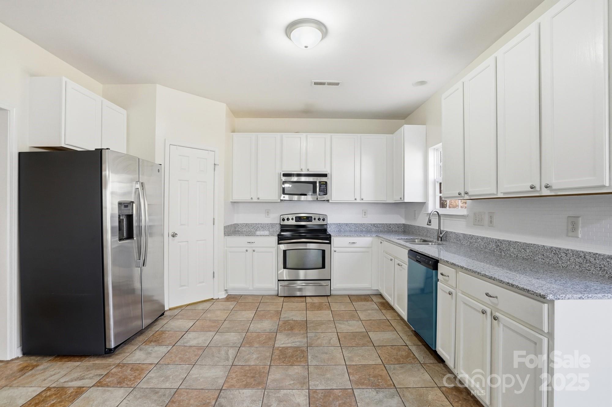 2019 Aberglen Drive Charlotte NC 28262