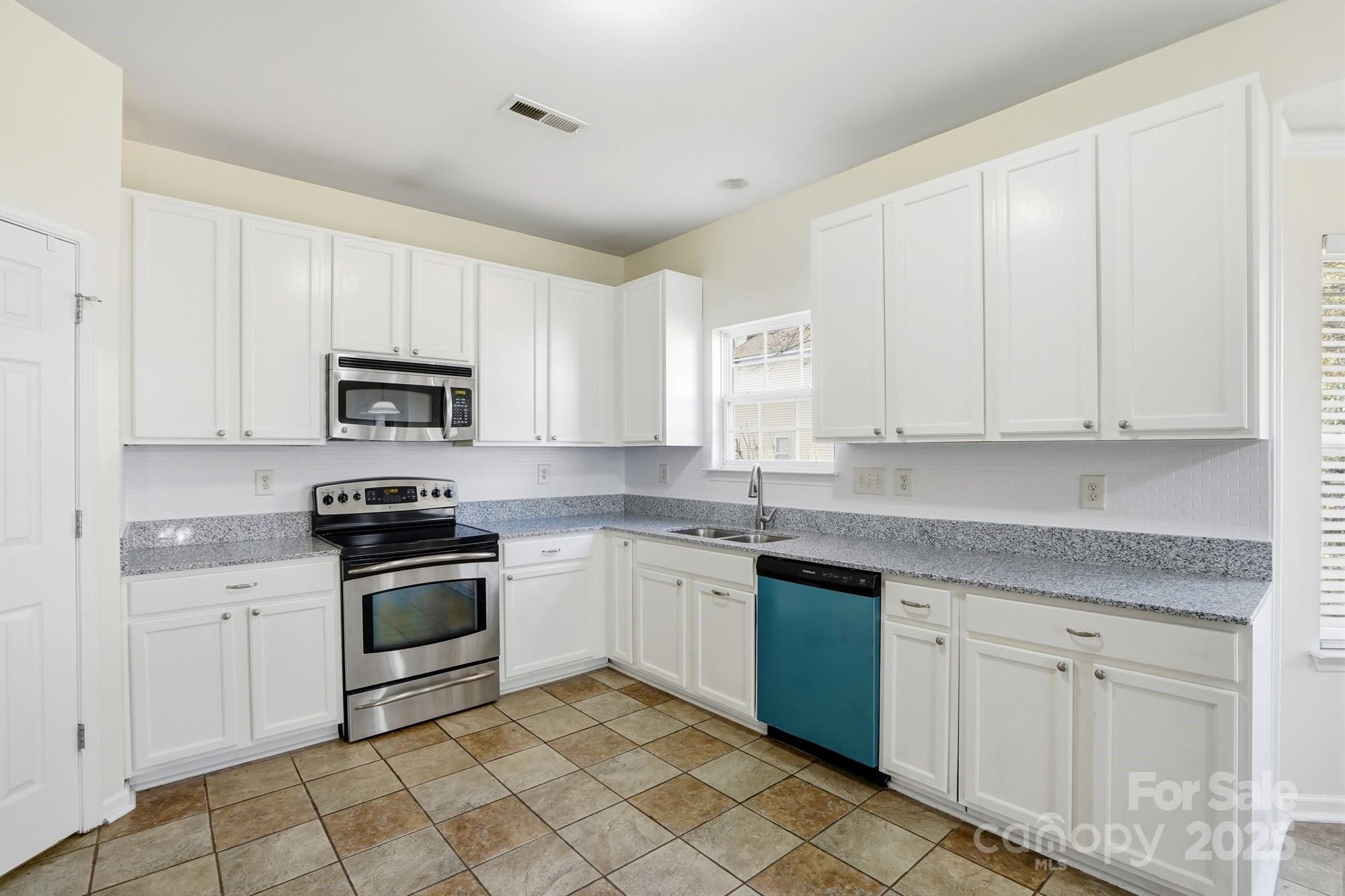 2019 Aberglen Drive Charlotte NC 28262