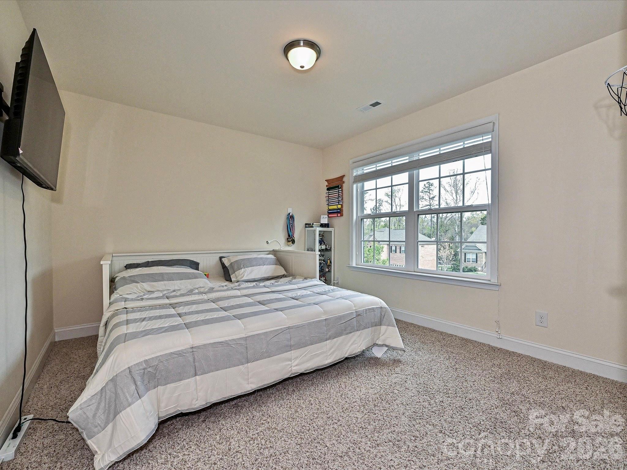 8044 Frances Haven Drive Harrisburg NC 28075