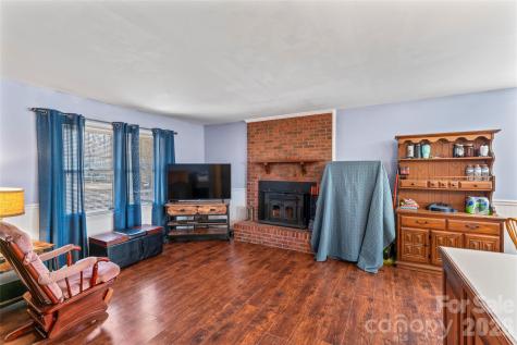 8615 Lochinvar Drive Charlotte NC 28227