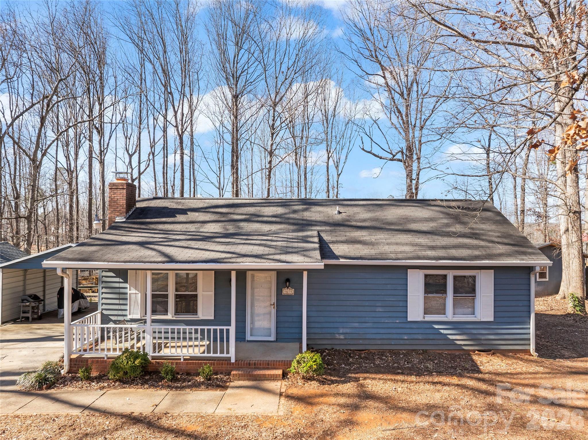 8615 Lochinvar Drive Charlotte NC 28227