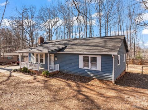 8615 Lochinvar Drive Charlotte NC 28227