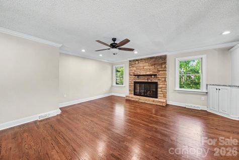 570 Crestside Drive SE Concord NC 28025