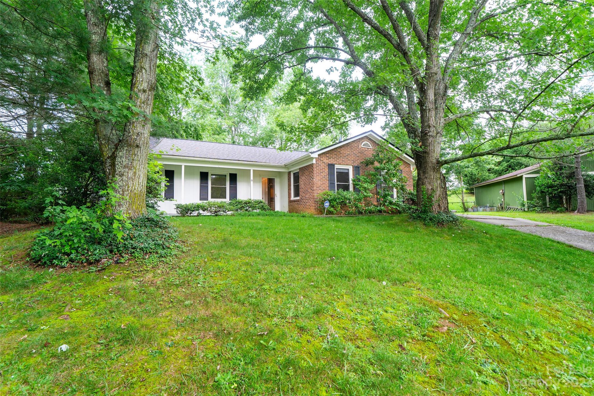 8 David Court Asheville NC 28806