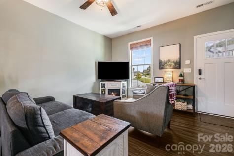 486 Cardwell Lane Fletcher NC 28732