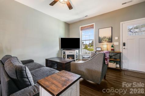486 Cardwell Lane Fletcher NC 28732