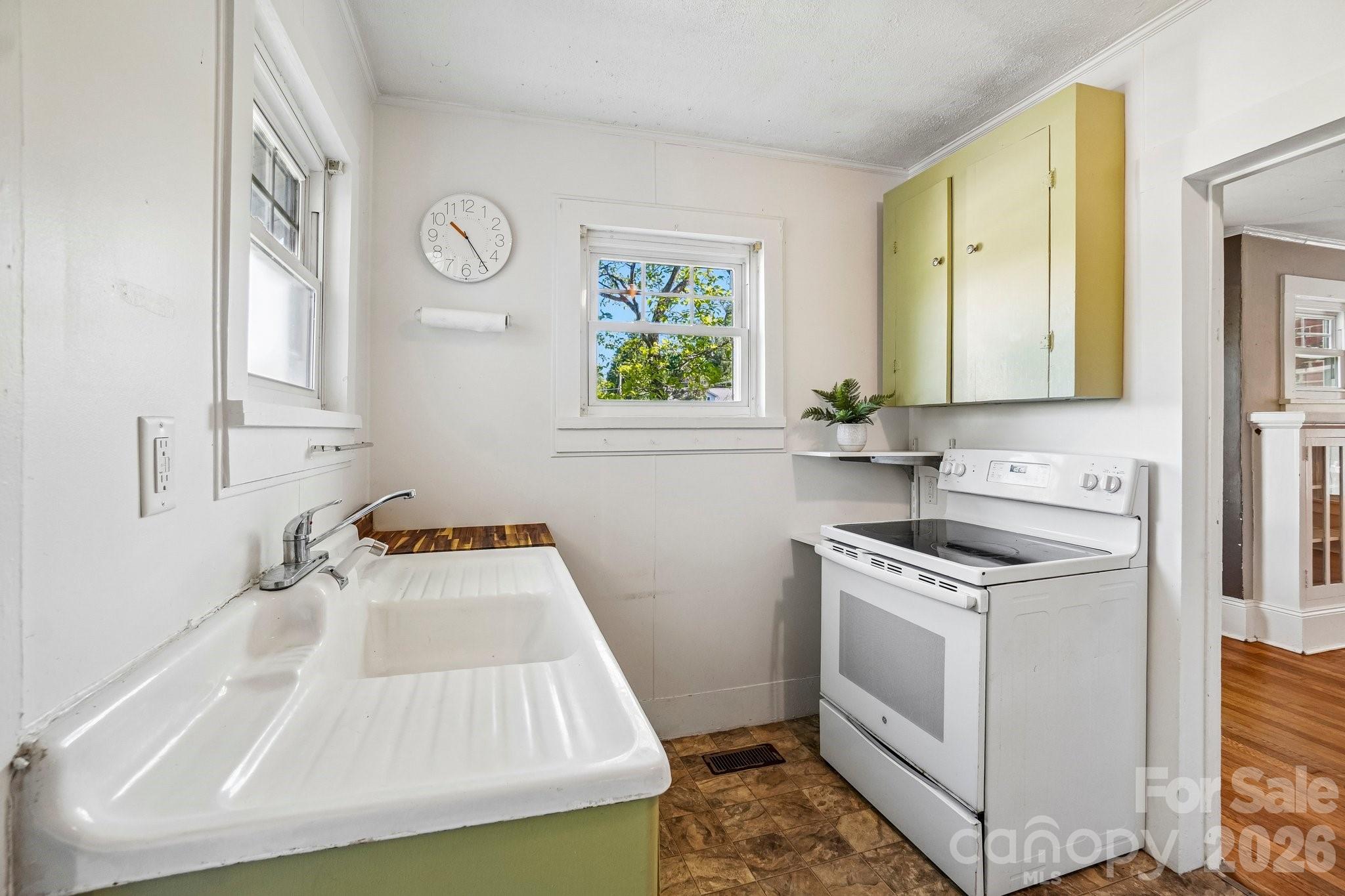 7 Oteen Park Place Asheville NC 28805