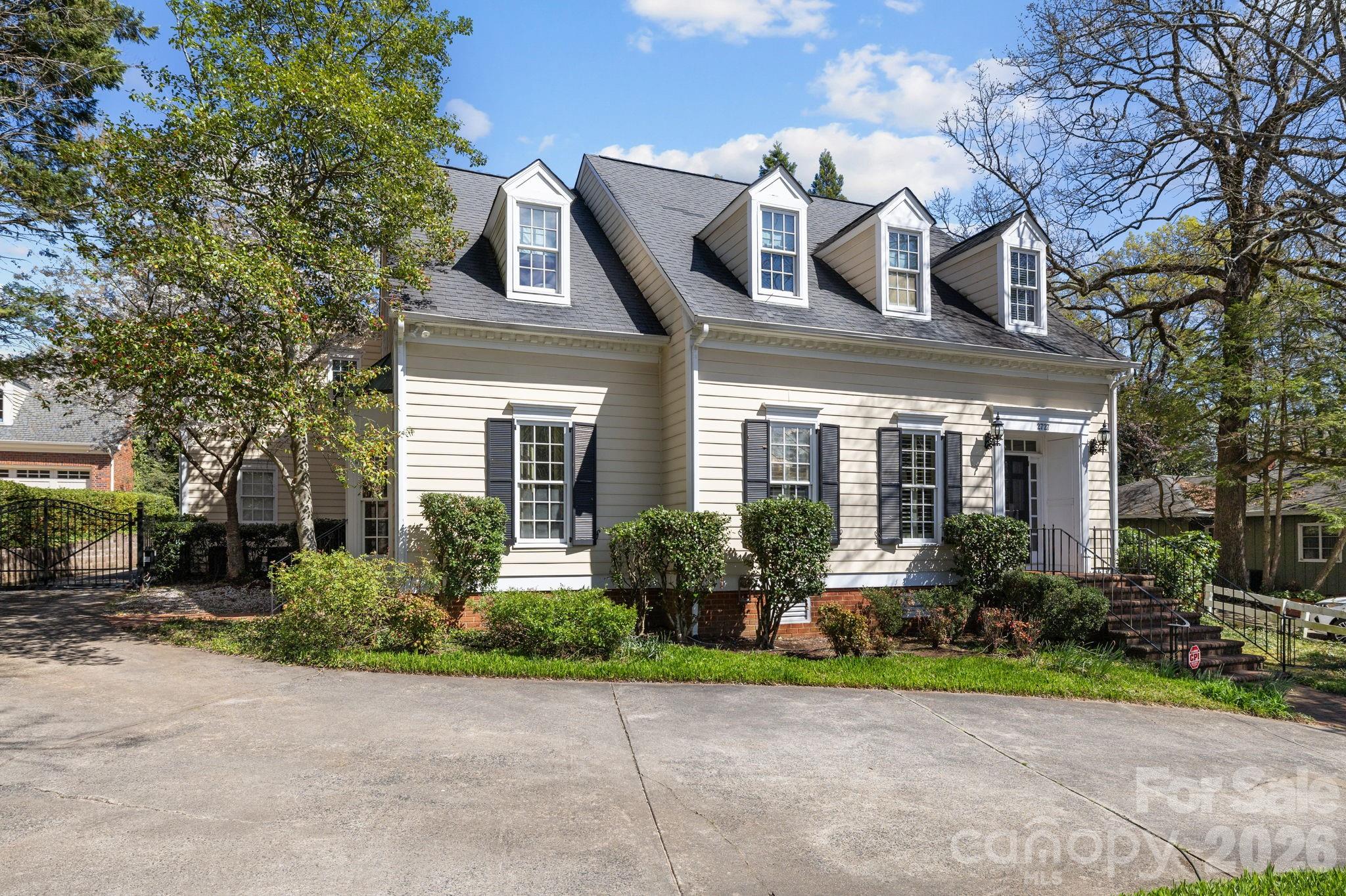 2727 Hampton Avenue Charlotte NC 28207