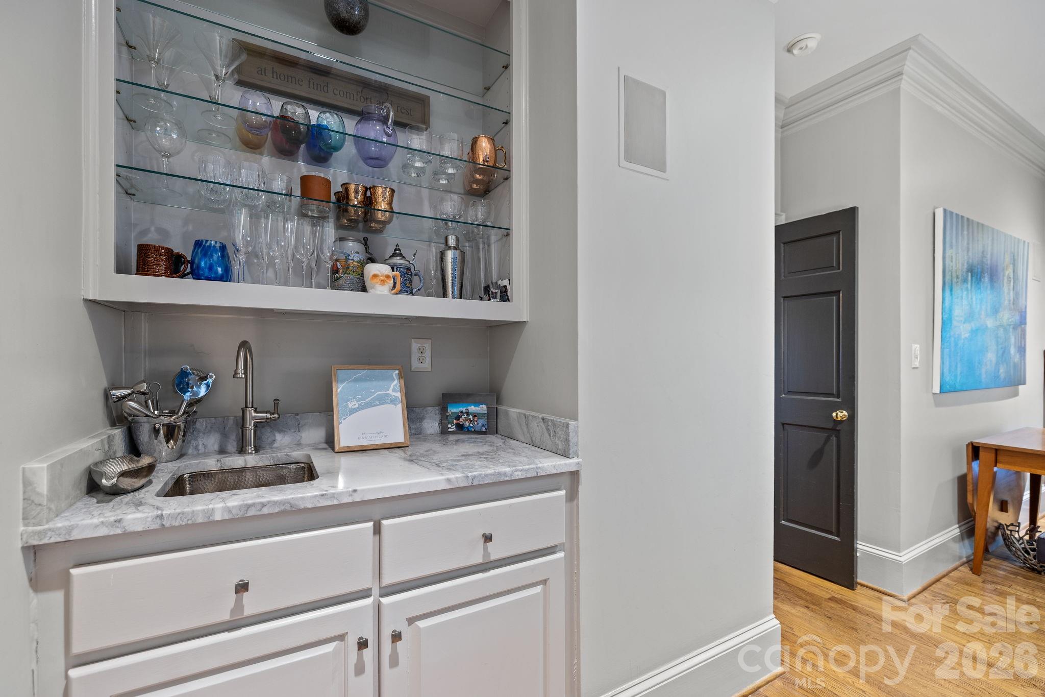 2727 Hampton Avenue Charlotte NC 28207