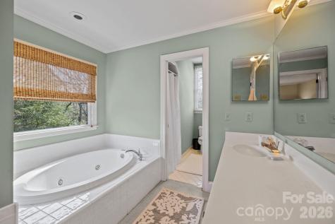 2727 Hampton Avenue Charlotte NC 28207