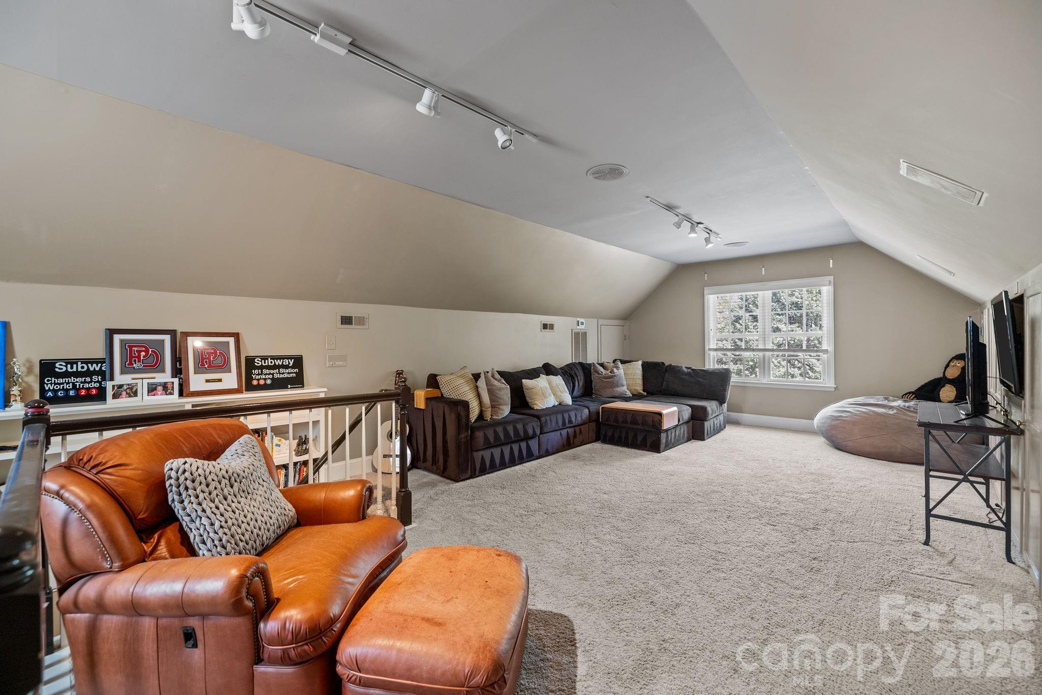 2727 Hampton Avenue Charlotte NC 28207
