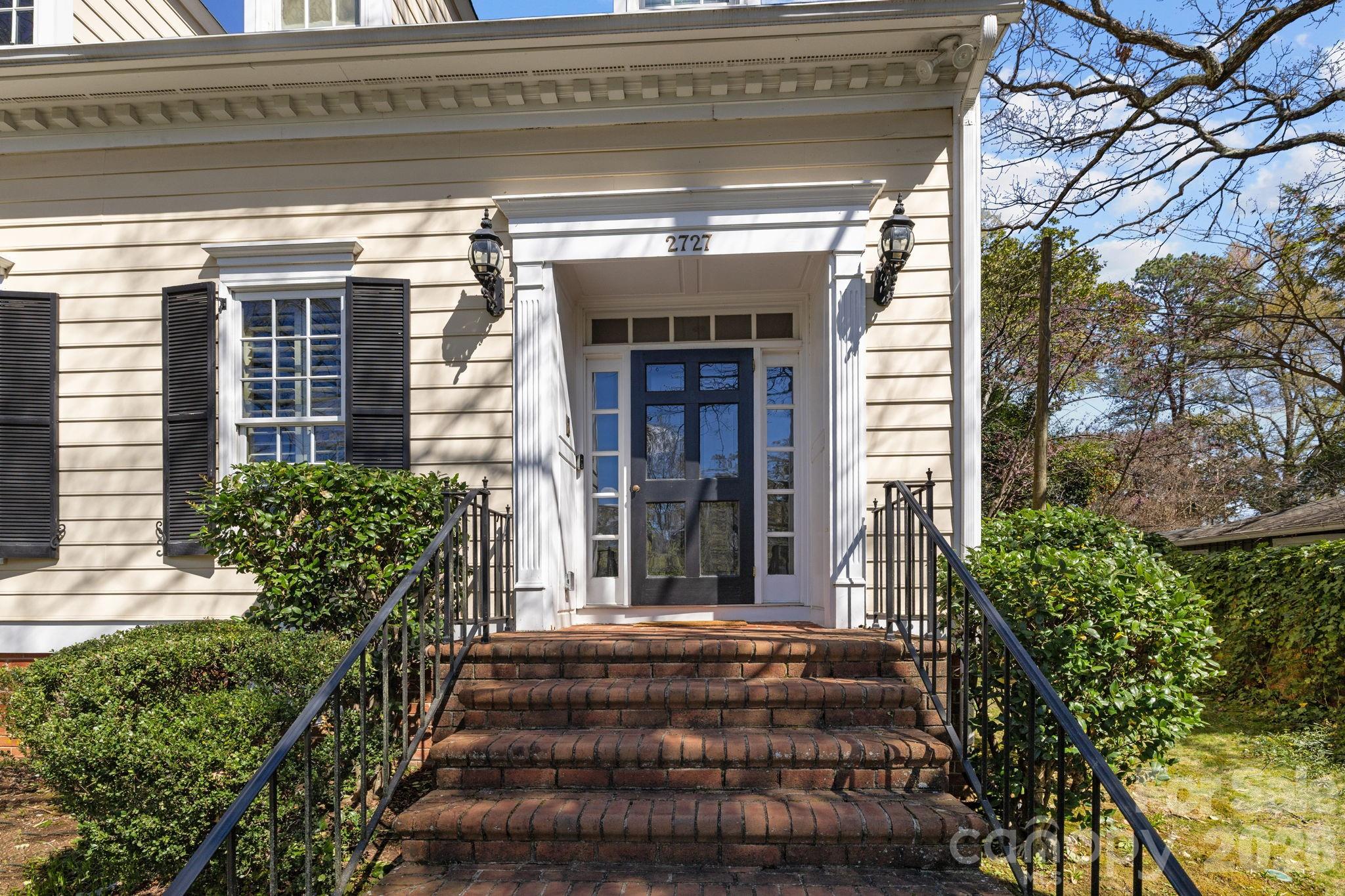 2727 Hampton Avenue Charlotte NC 28207