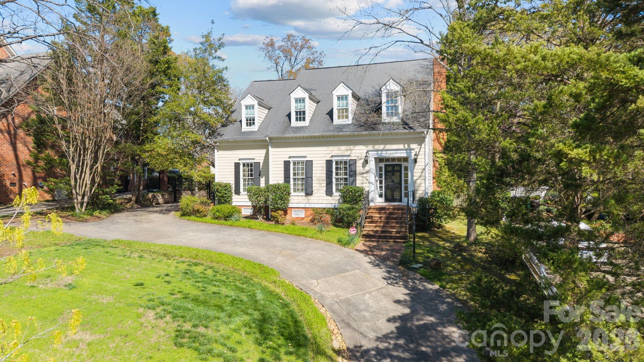 2727 Hampton Avenue Charlotte NC 28207
