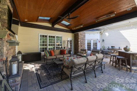 2727 Hampton Avenue Charlotte NC 28207