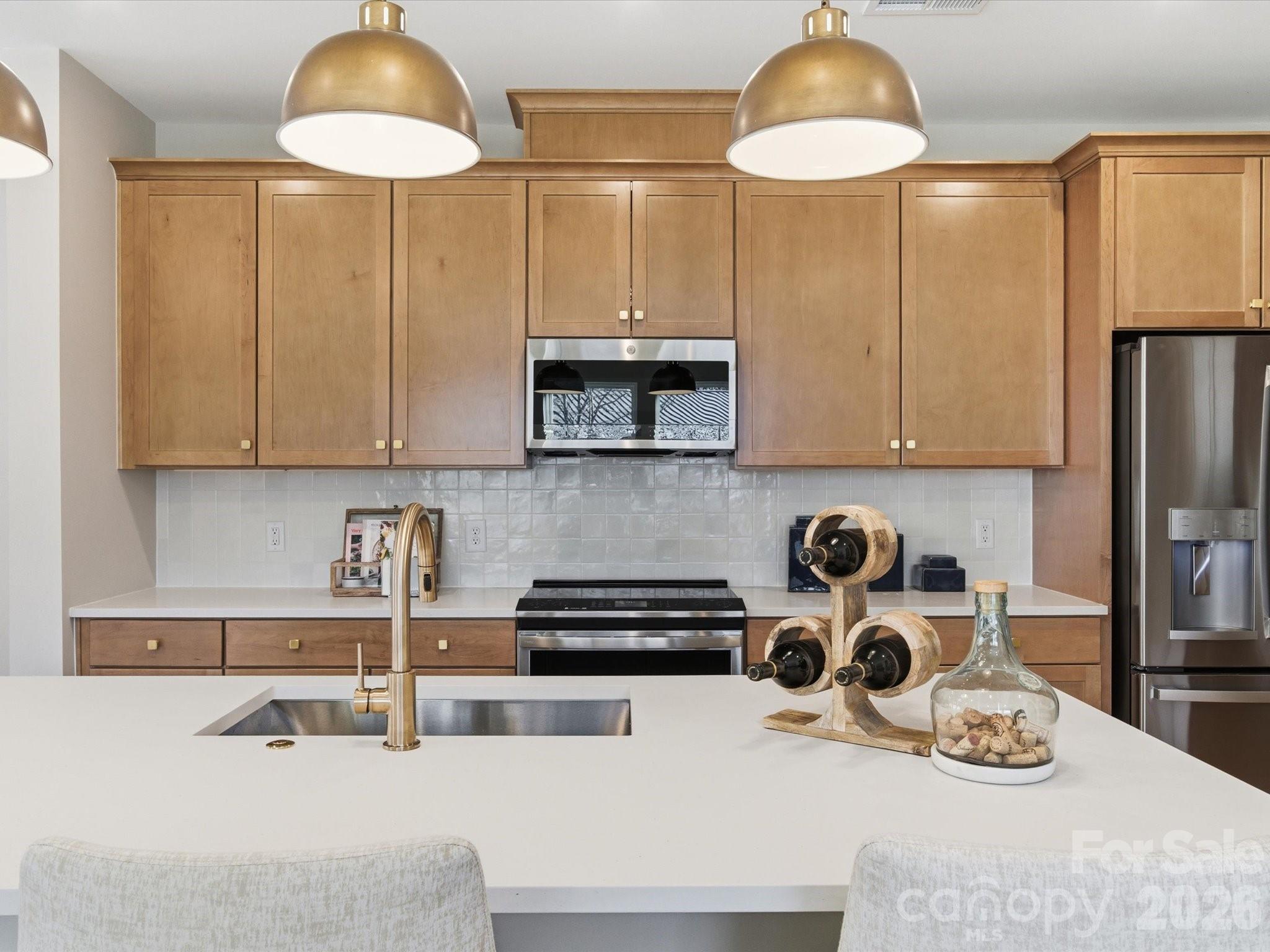 8402 Discovery Lane Charlotte NC 28216
