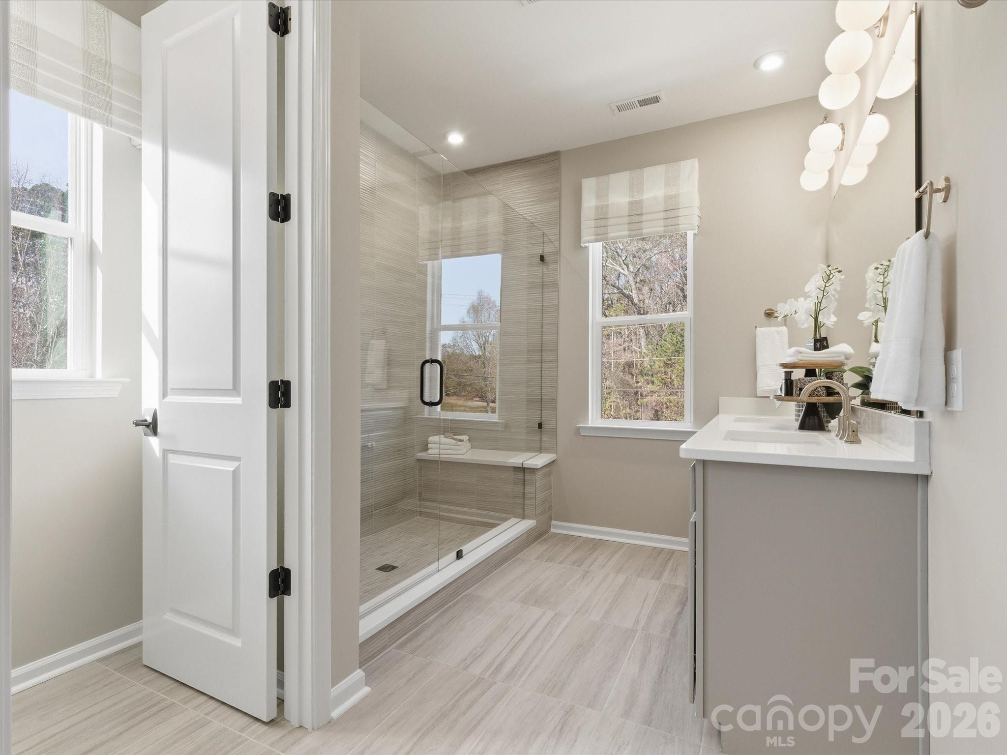 8402 Discovery Lane Charlotte NC 28216