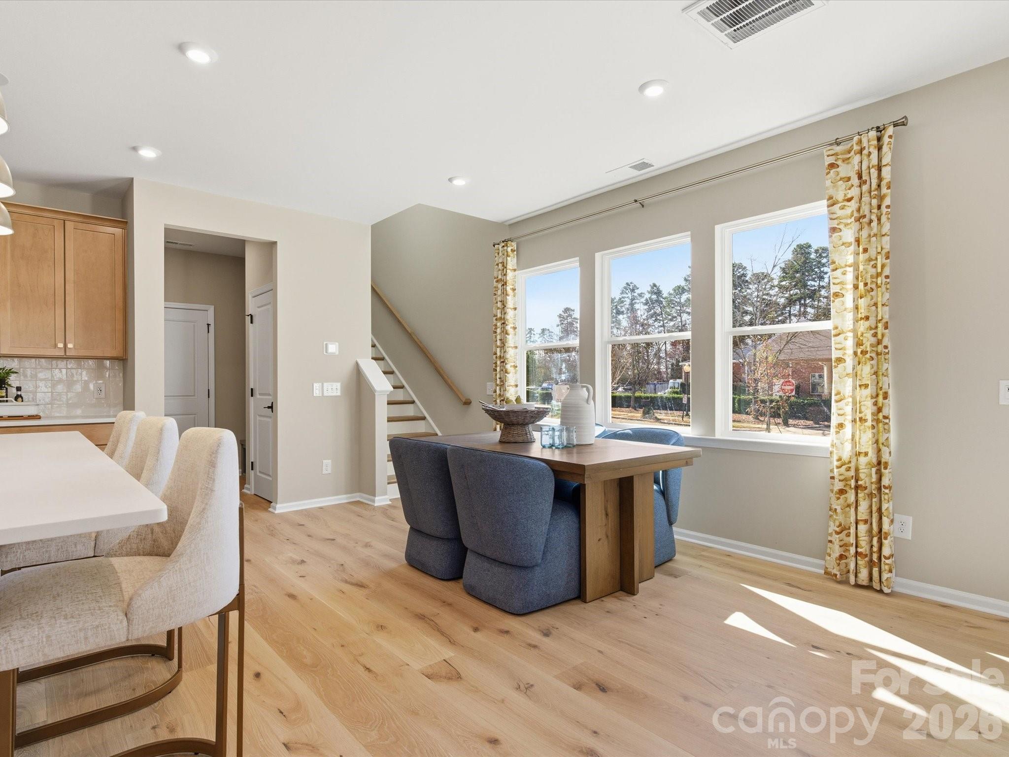 8402 Discovery Lane Charlotte NC 28216