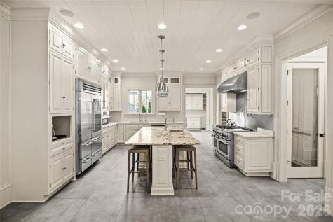1794 Sterling Road Charlotte NC 28209