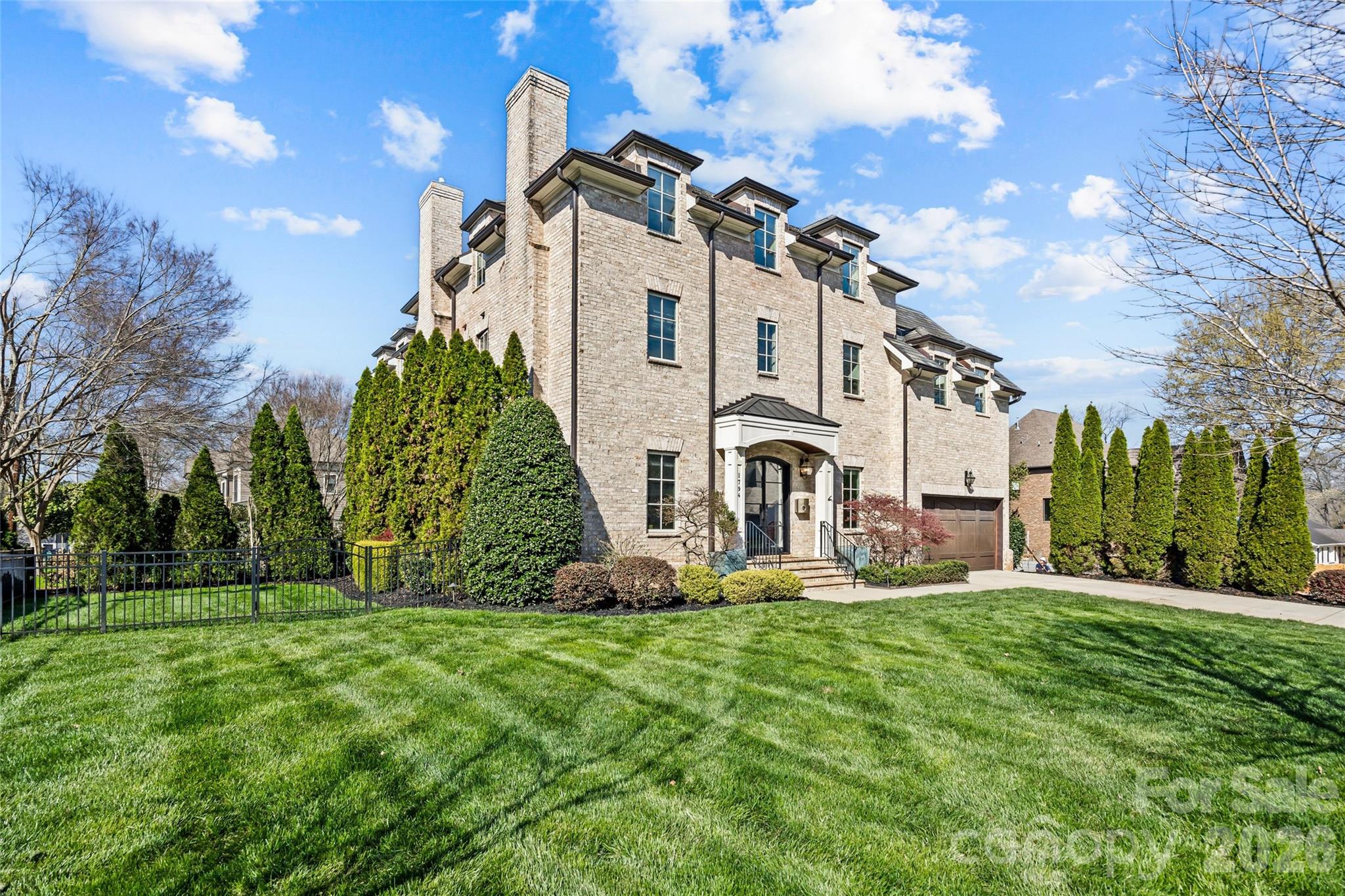 1794 Sterling Road Charlotte NC 28209
