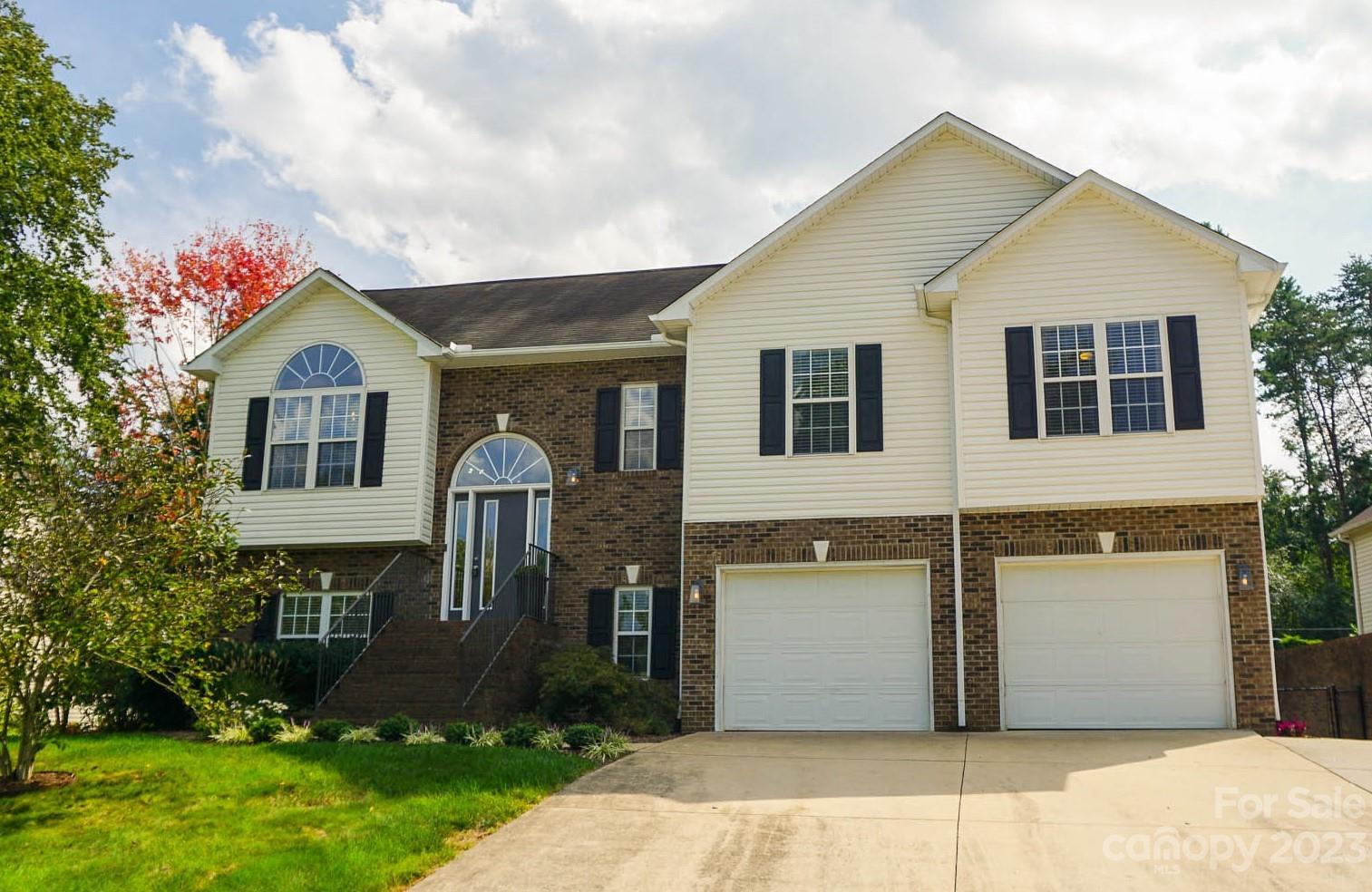 2476 23rd Street NE Hickory NC 28601
