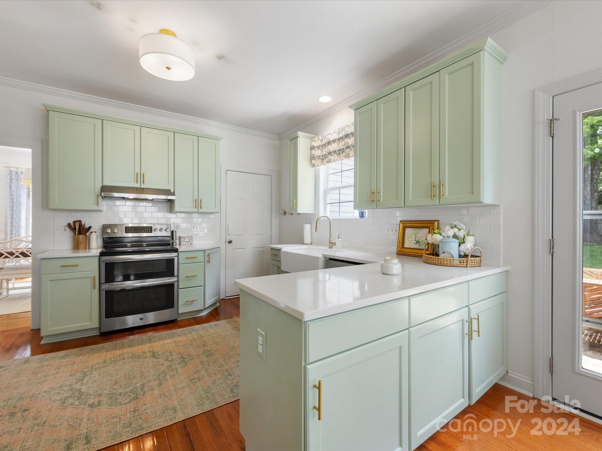 4556 Emory Lane Charlotte NC 28211