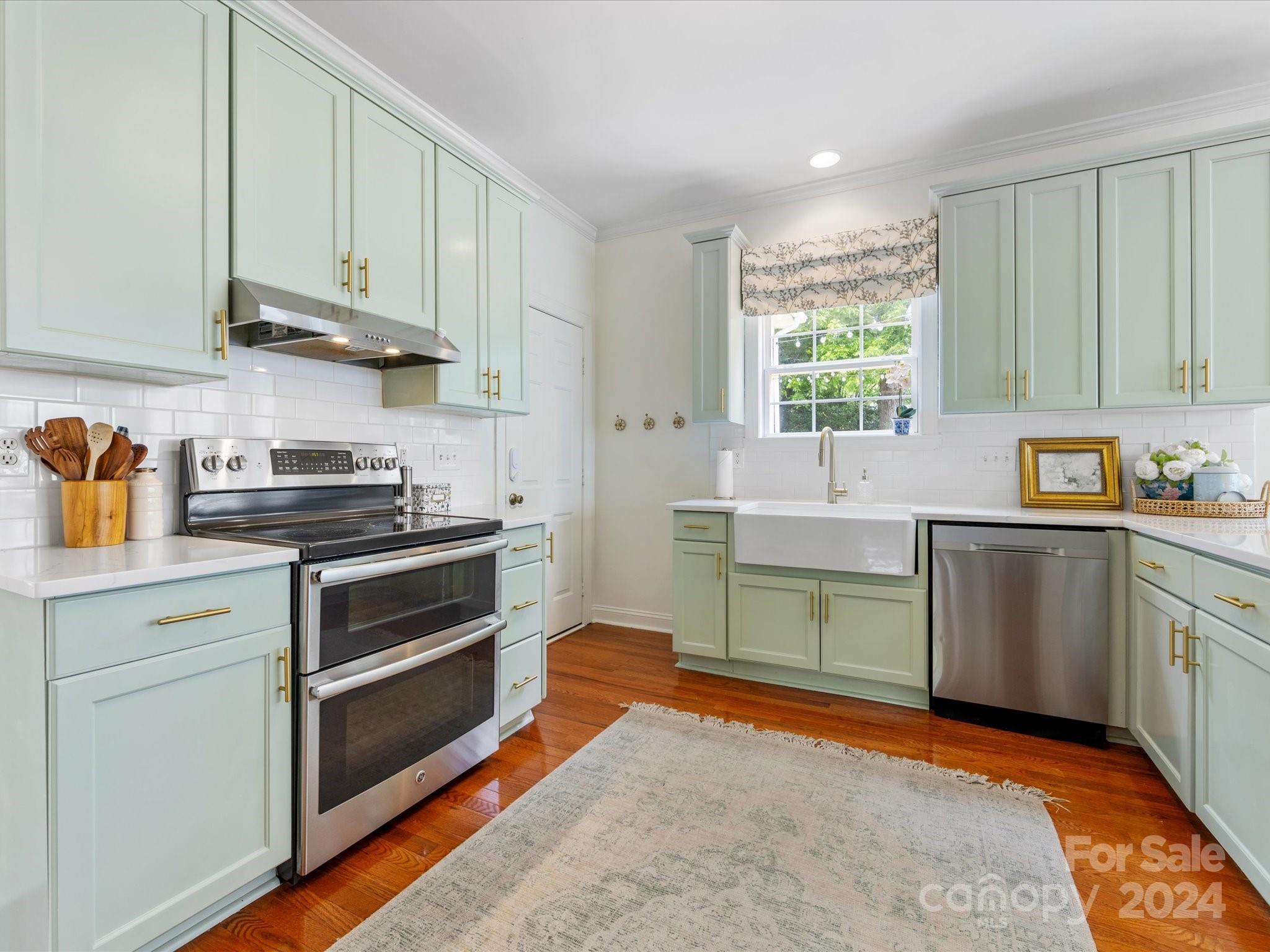 4556 Emory Lane Charlotte NC 28211