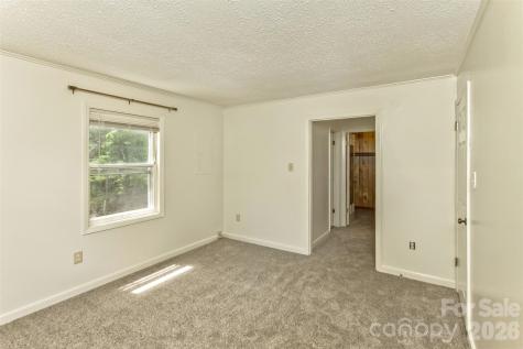 7 Teaneck Circle Hendersonville NC 28791