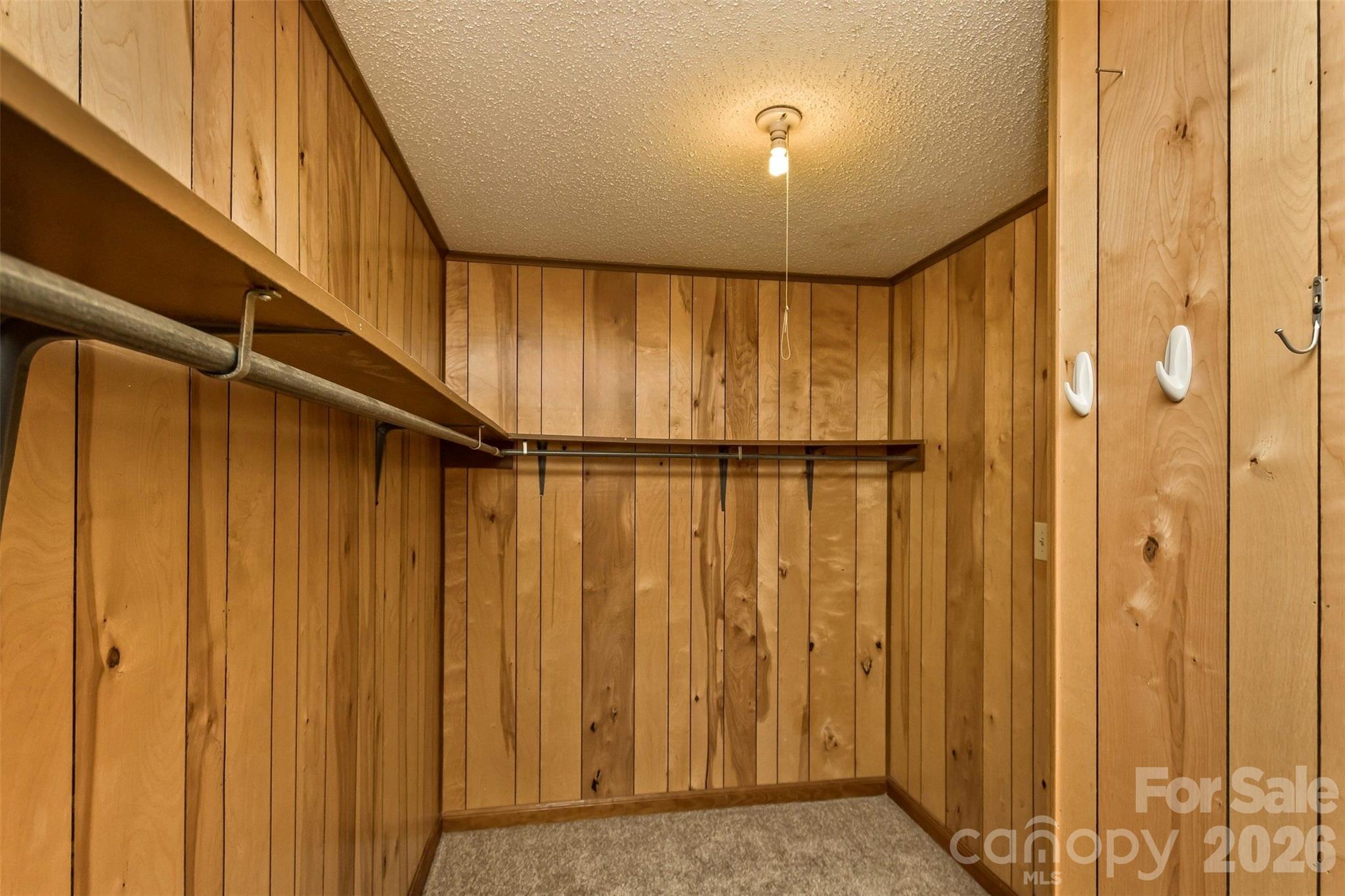 7 Teaneck Circle Hendersonville NC 28791