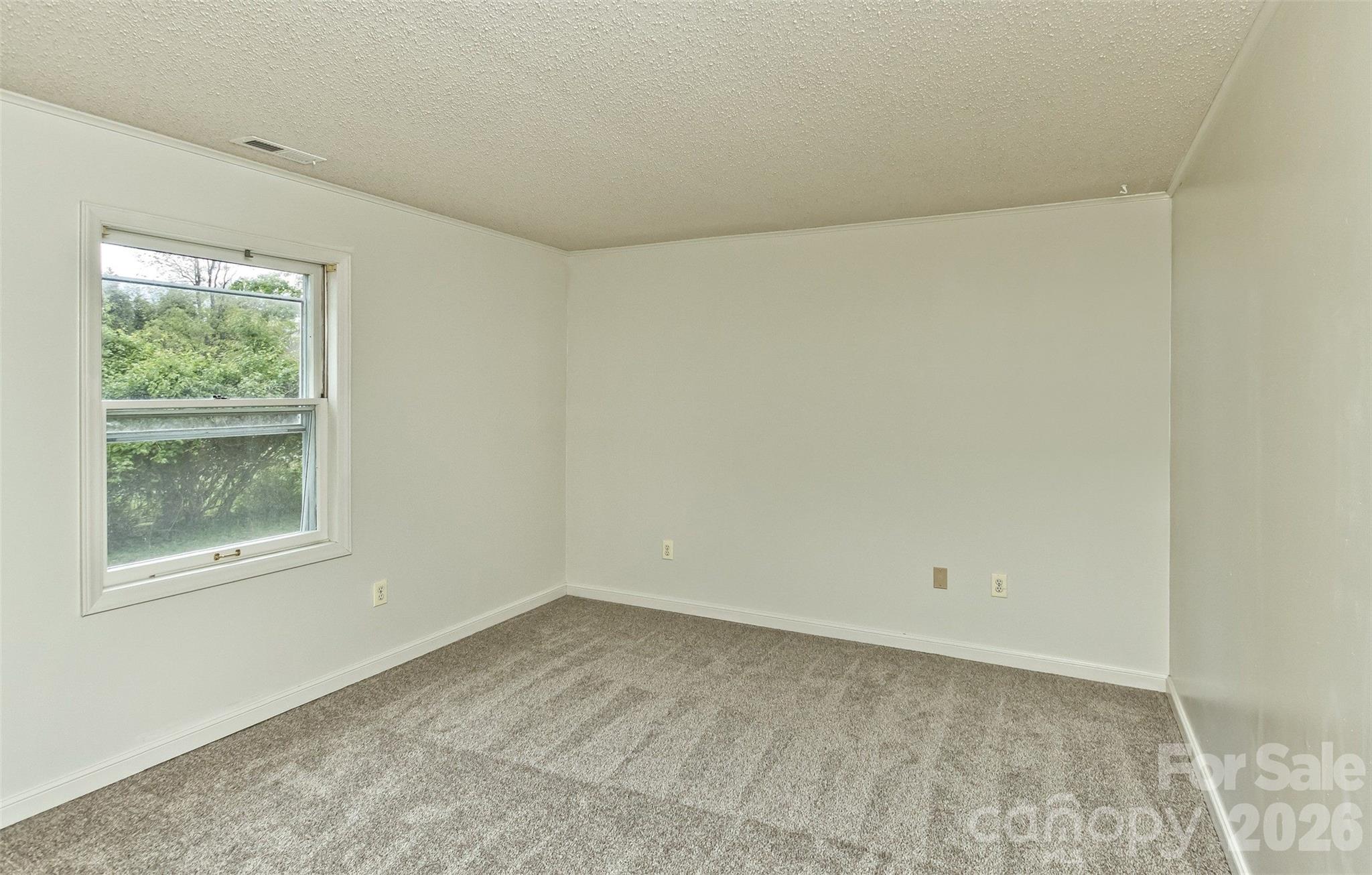 7 Teaneck Circle Hendersonville NC 28791