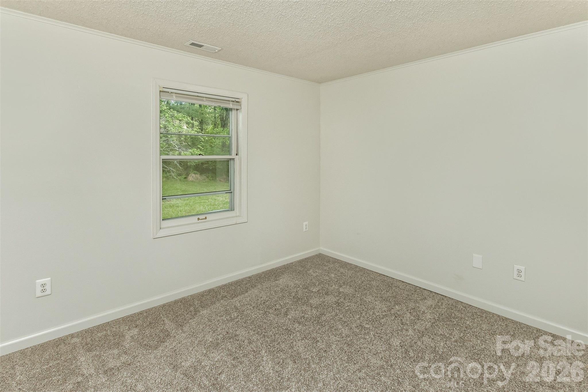 7 Teaneck Circle Hendersonville NC 28791