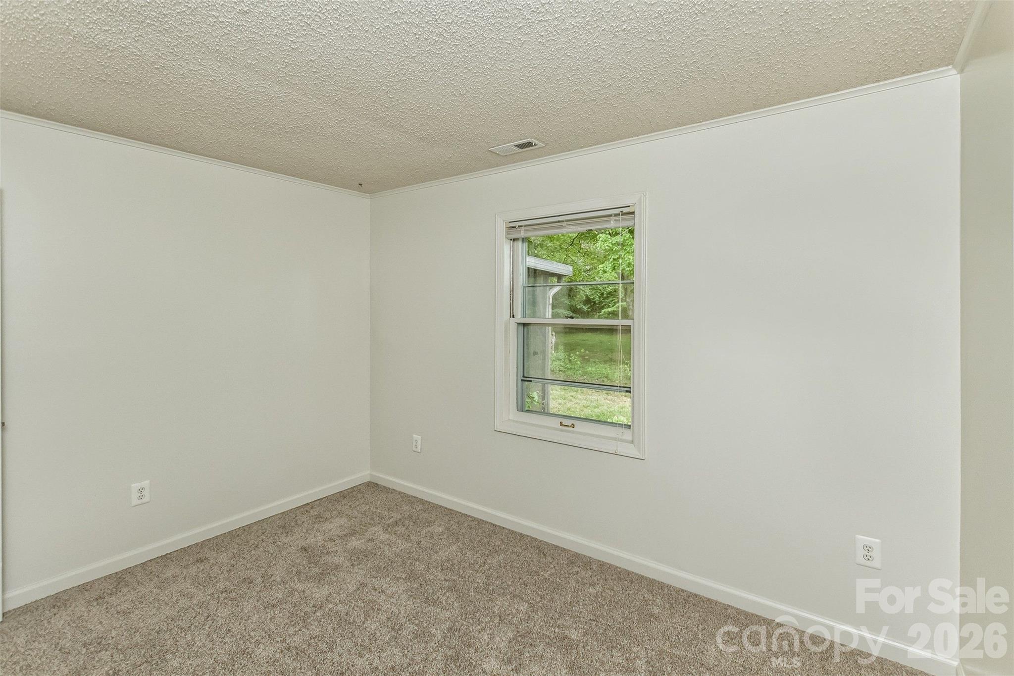 7 Teaneck Circle Hendersonville NC 28791