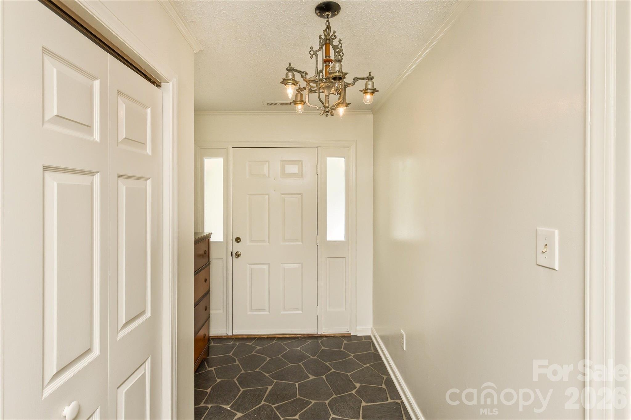 7 Teaneck Circle Hendersonville NC 28791