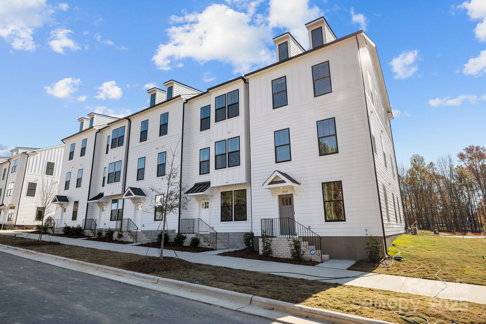 15340 Ballancroft Parkway Charlotte NC 28277