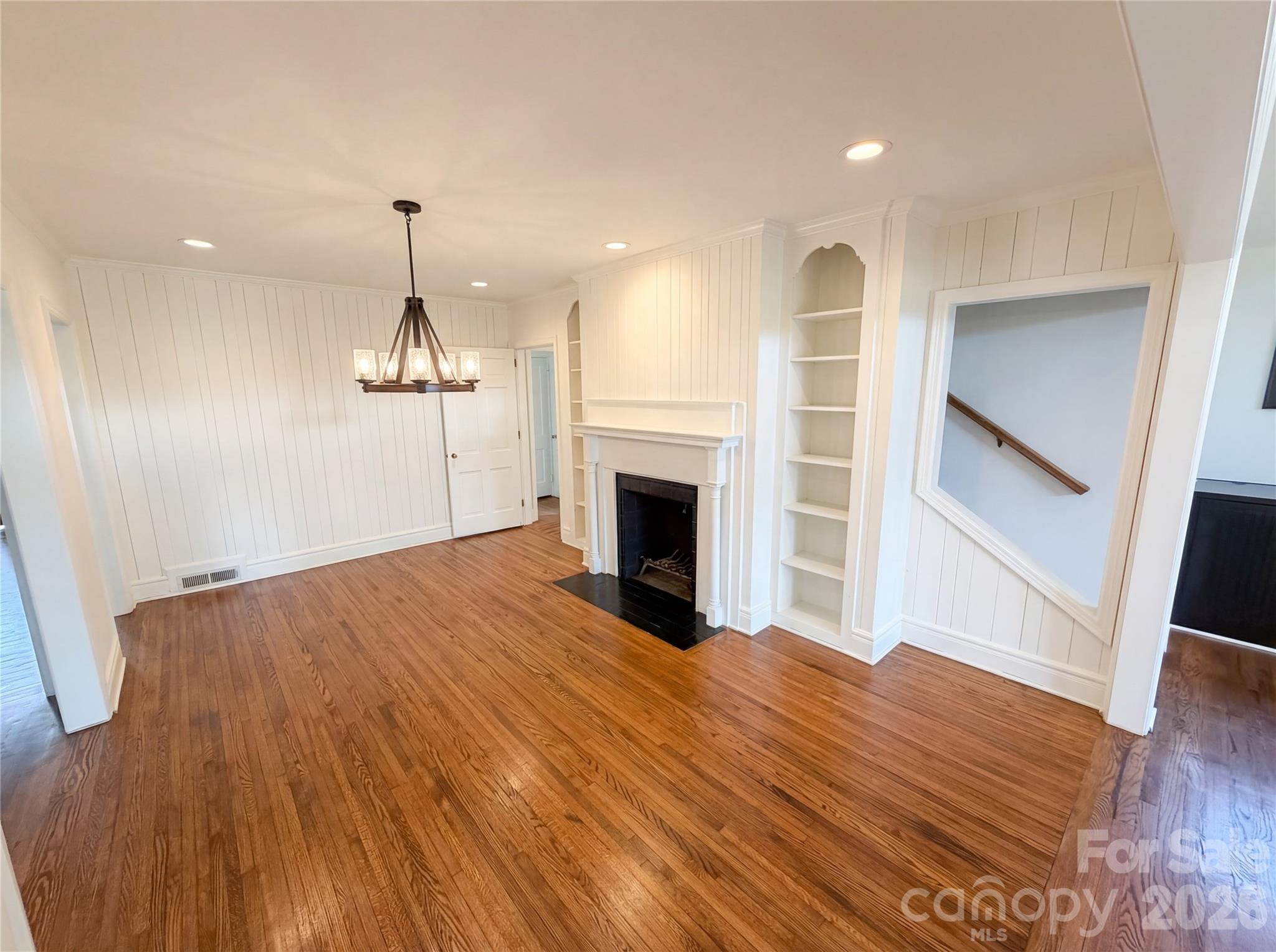 4467 Woodlark Lane Charlotte NC 28211