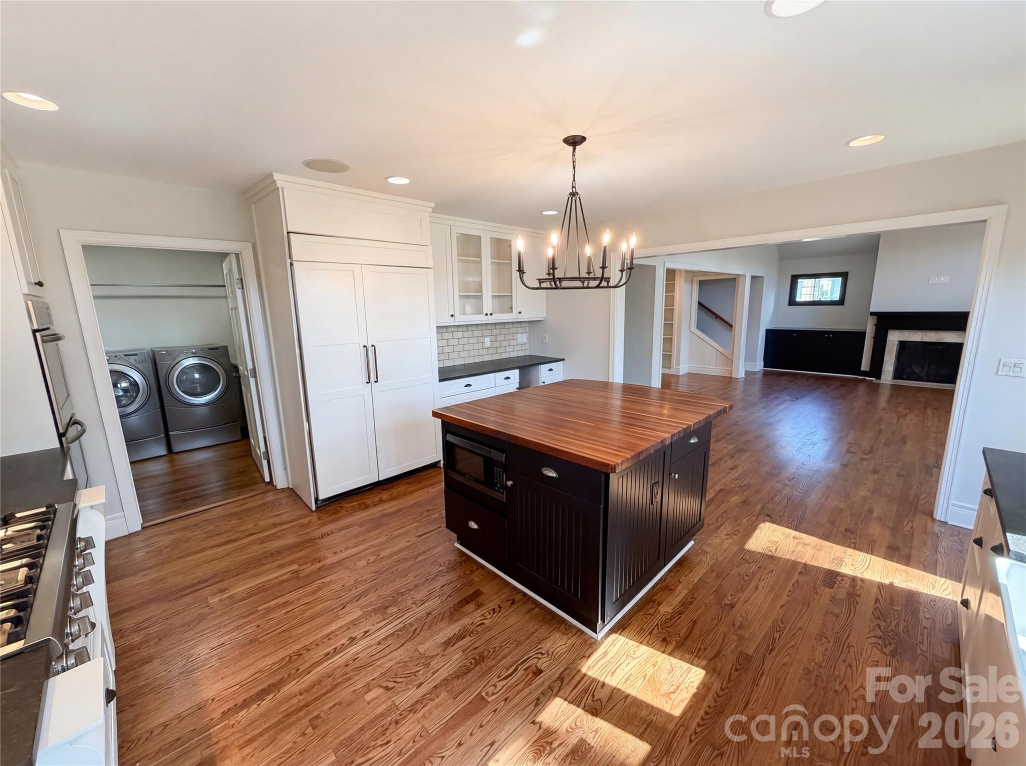 4467 Woodlark Lane Charlotte NC 28211