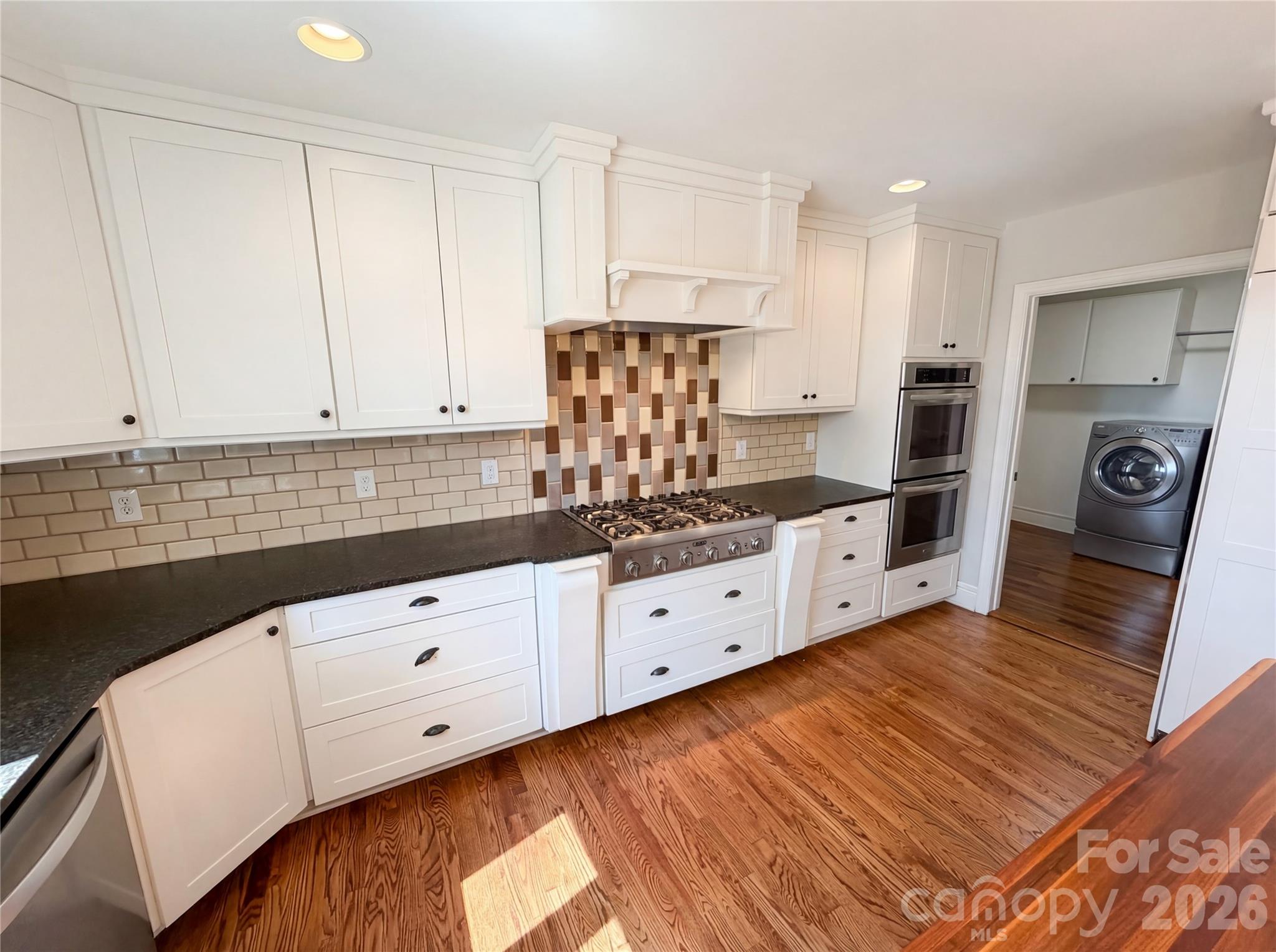 4467 Woodlark Lane Charlotte NC 28211