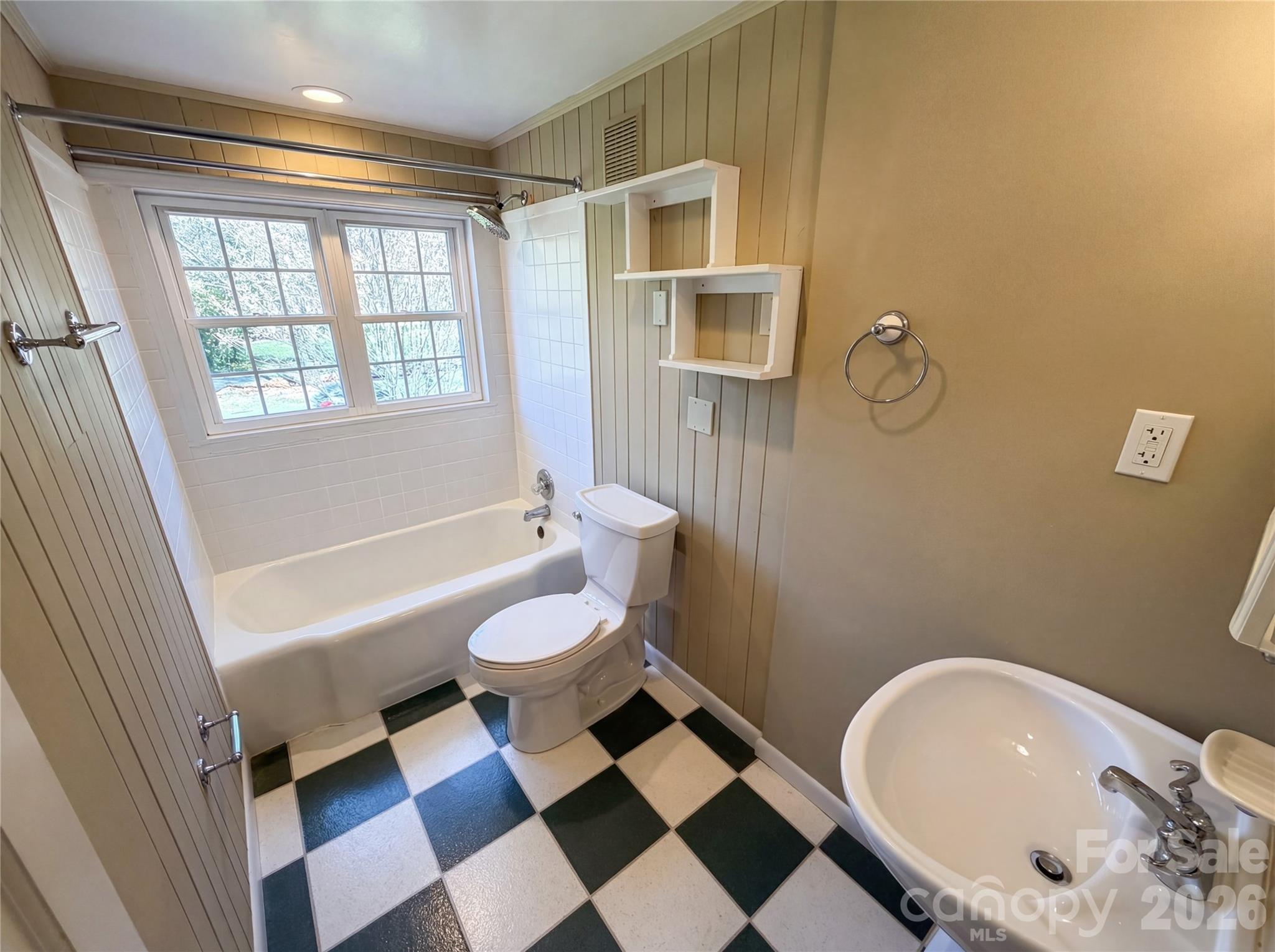 4467 Woodlark Lane Charlotte NC 28211