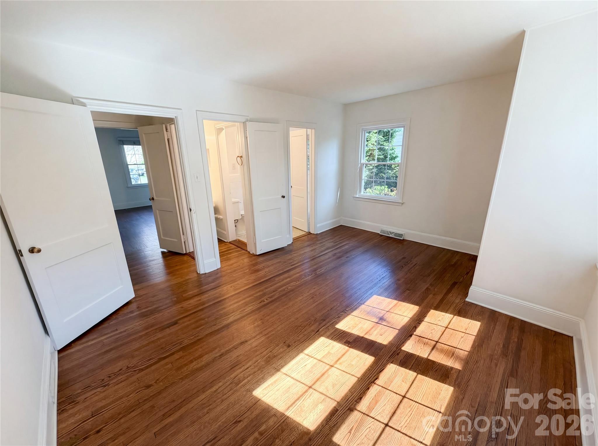 4467 Woodlark Lane Charlotte NC 28211