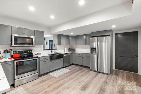 304 Greenwood Place Belmont NC 28012